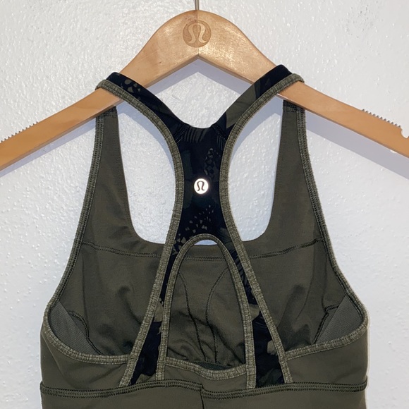 lululemon athletica Tank with Built in Shelf Bra; Satnam Camo Tank - Picture 5 of 8